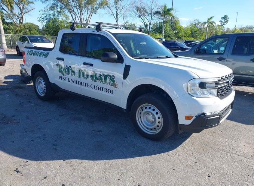 2024 FORD MAVERICK XL photo