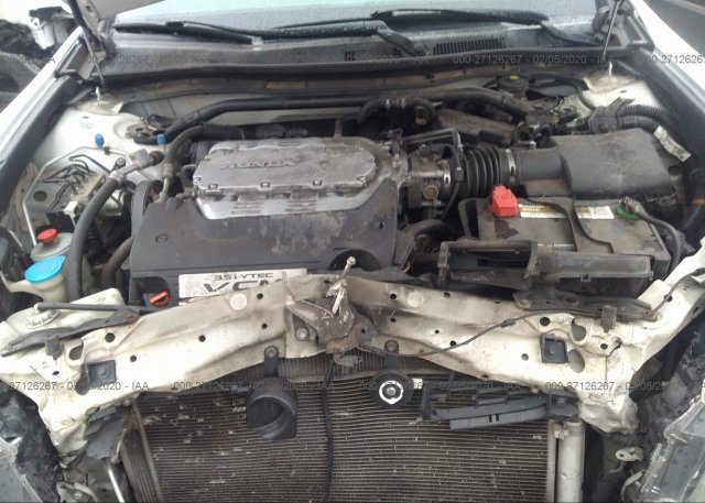 1HGCS2B86BA000833 2011 Honda ACCORD CPE