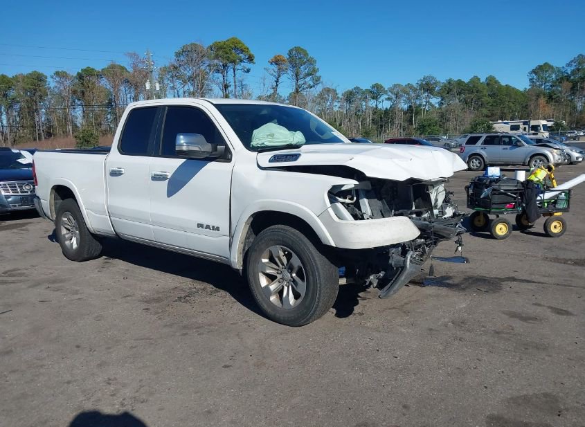 2020 RAM 1500 LARAMIE  4X2 6'4 BOX photo