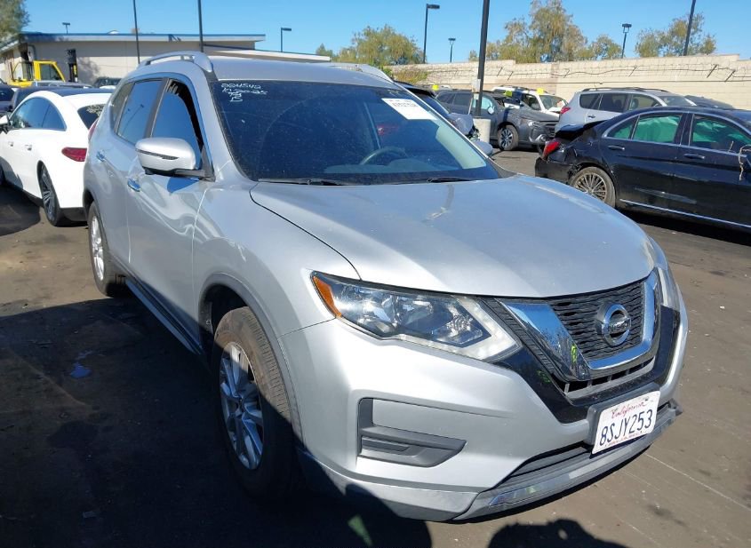 2017 NISSAN ROGUE SV photo