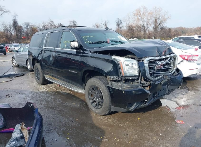 2015 GMC YUKON XL 1500 SLE photo