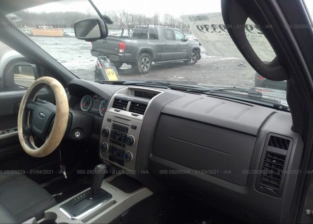 пригнать из сша 2011 FORD ESCAPE 1FMCU0D70BKB88286