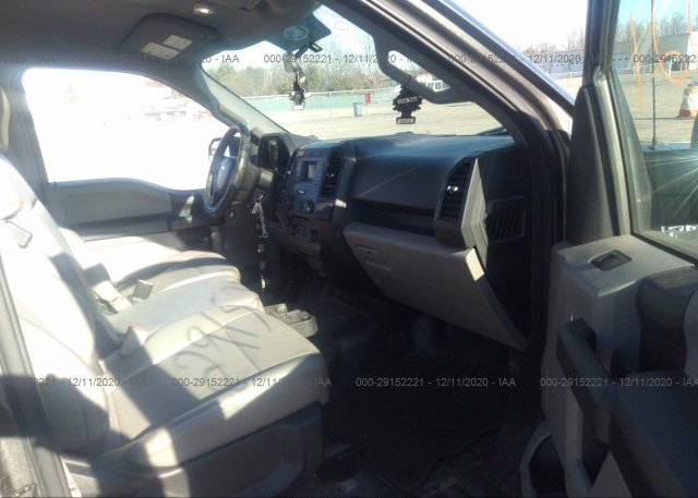 пригнать из сша 2017 FORD F-150 1FTMF1C82HKC58690