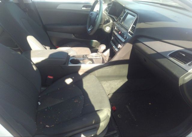 5NPE24AF0KH802404 2019 HYUNDAI SONATA-4