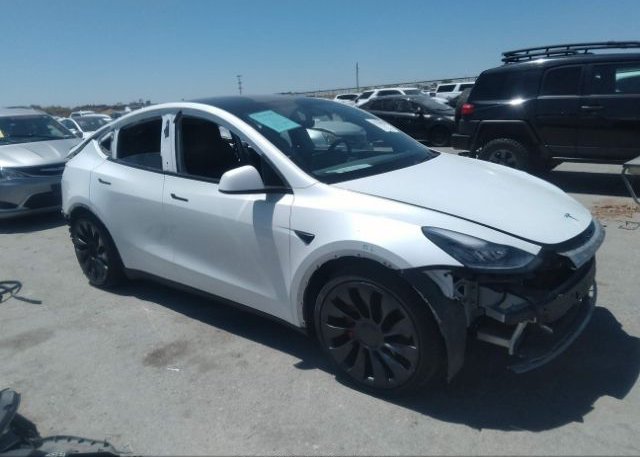 2021 TESLA MODEL Y (VIN: 5YJYGDEF4MF076220)