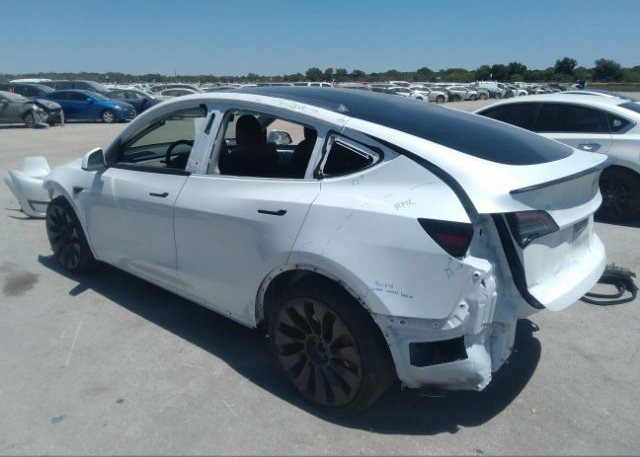 2021 TESLA MODEL Y(VIN: 5YJYGDEF4MF076220