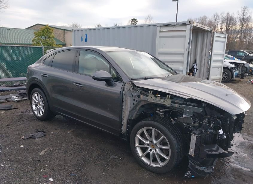 2021 PORSCHE CAYENNE COUPE photo