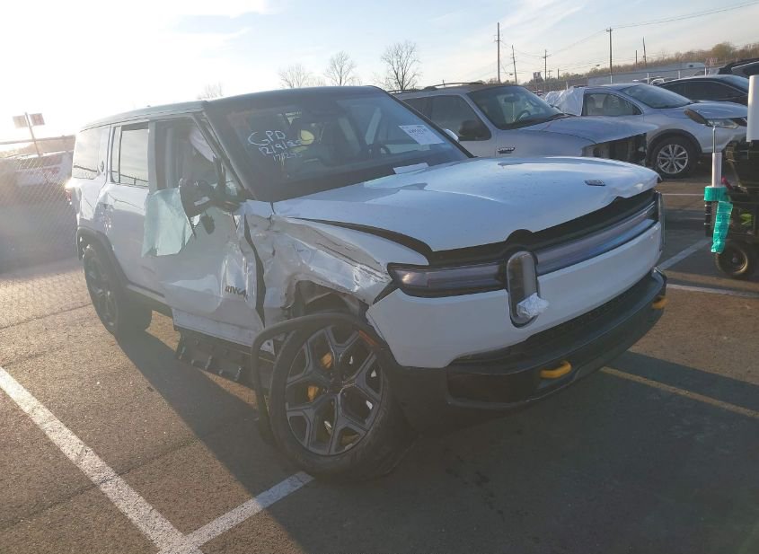 2025 RIVIAN R1S ASCEND TRI MOTOR MAX PACK/PREMIUM TRI MOTOR MAX PACK photo