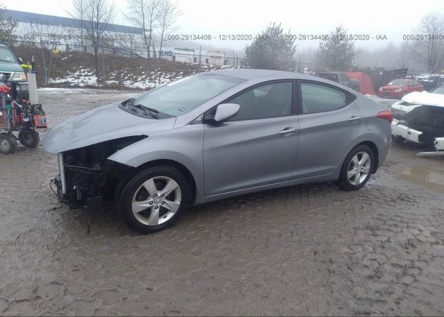 из сша 2013 HYUNDAI ELANTRA KMHDH4AE0DU929336