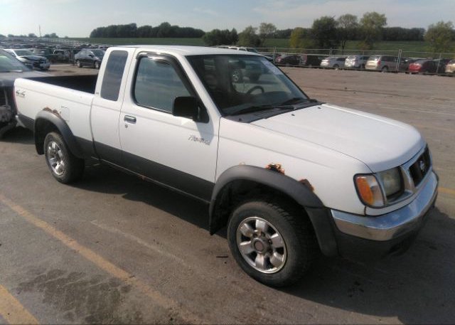 1N6ED26Y8XC305724 1999 NISSAN FRONTIER 4WD