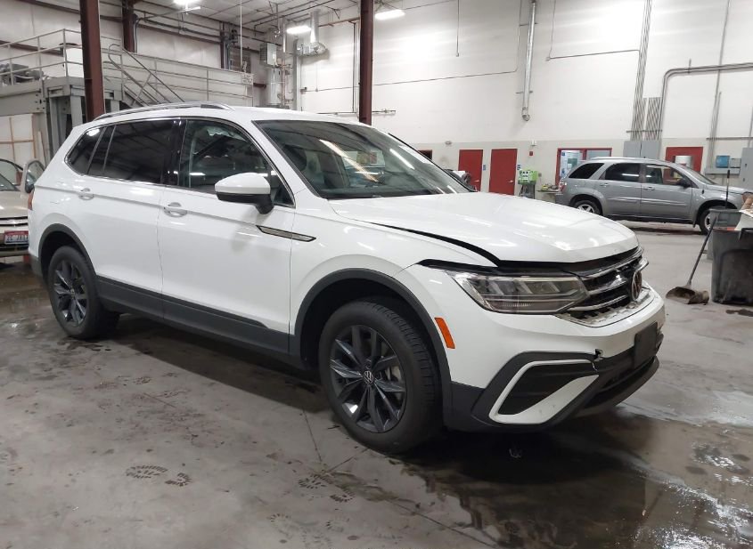 2022 VOLKSWAGEN TIGUAN 2.0T SE photo