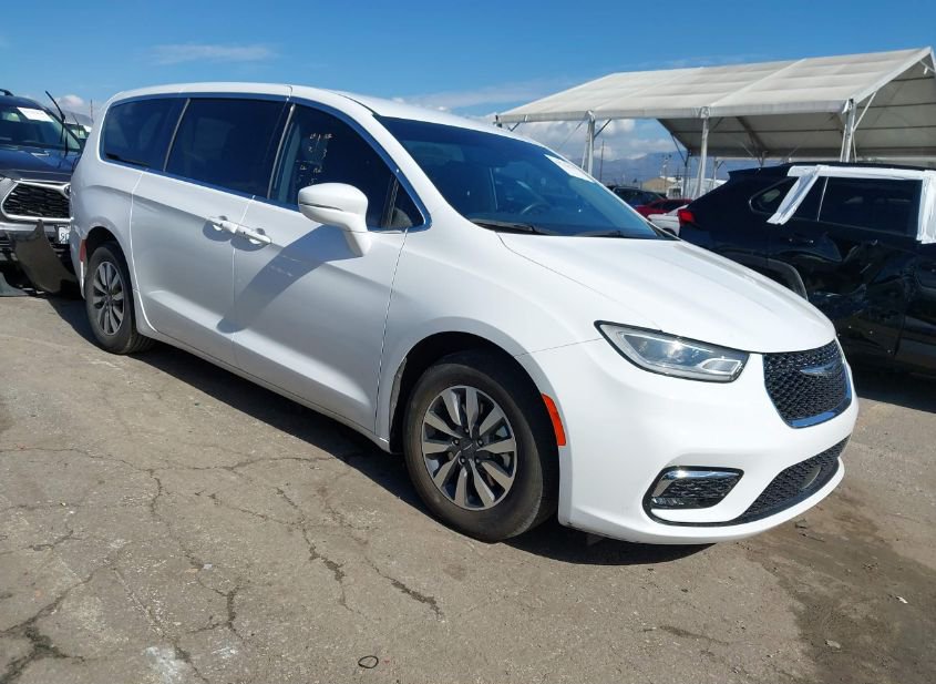 2022 CHRYSLER PACIFICA HYBRID TOURING L photo