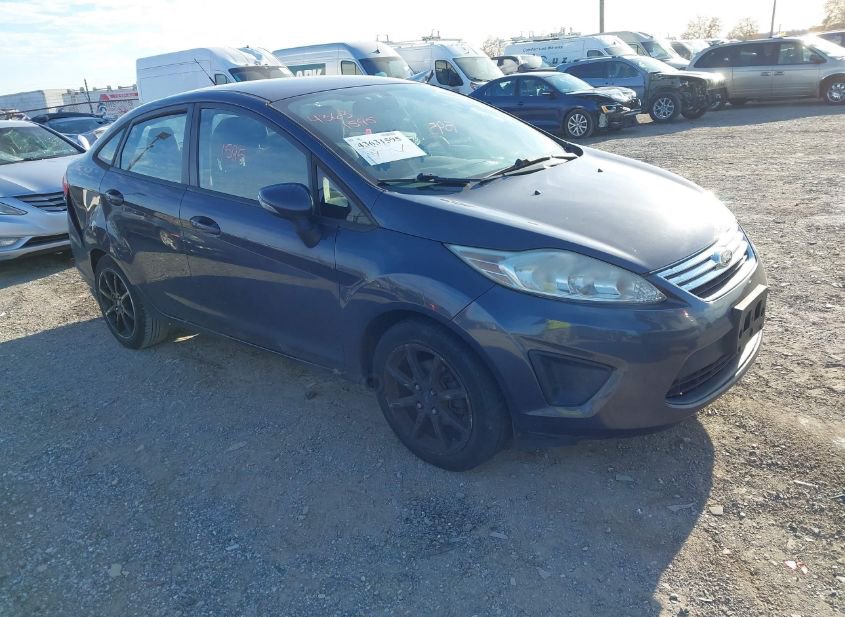 2013 FORD FIESTA SE photo