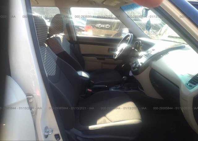 пригнать из сша 2011 KIA SOUL KNDJT2A26B7327004