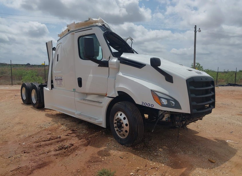 2022 Freightliner New Cascadia 126 photo