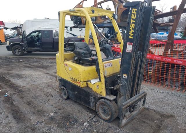 0000000000V02820F 2010 HYSTER FORKLIFT