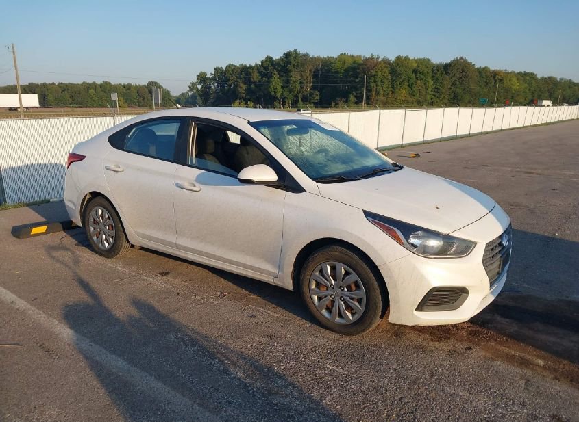2018 HYUNDAI ACCENT SE photo