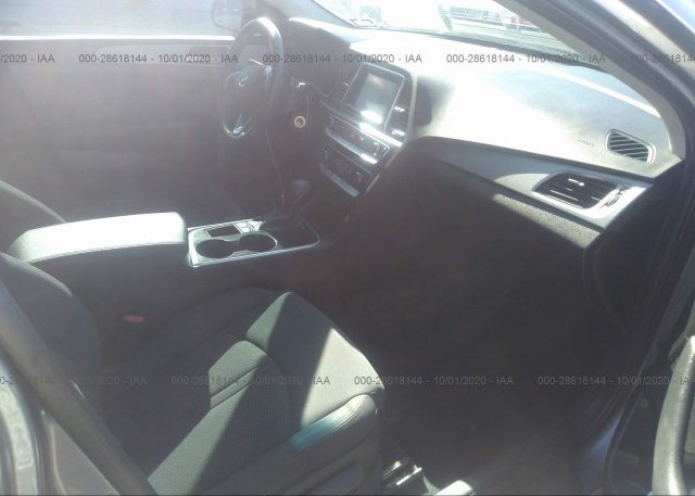 пригнать из сша 2019 HYUNDAI SONATA 5NPE24AFXKH750764