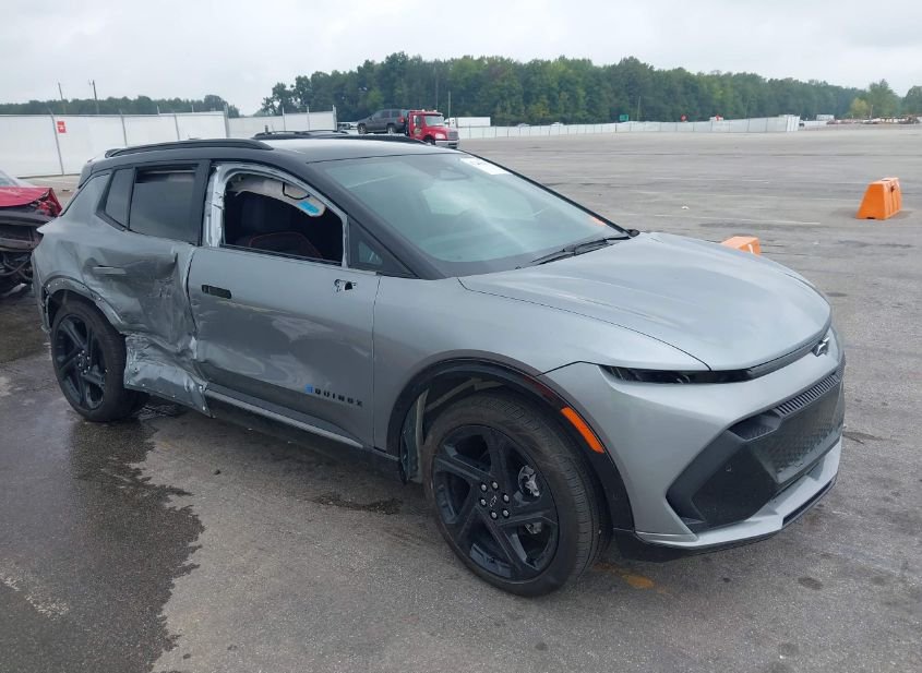 2024 CHEVROLET EQUINOX EV RS photo