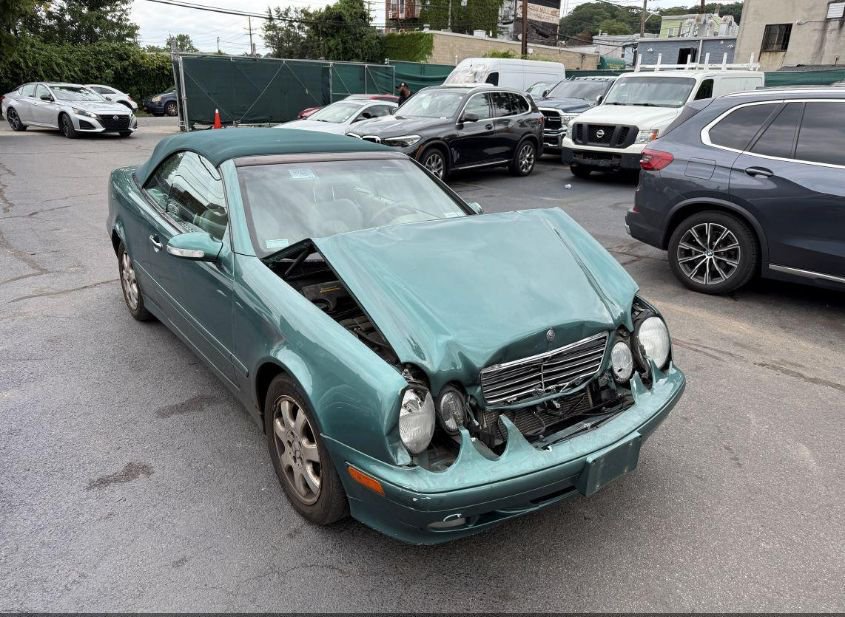 2002 MERCEDES-BENZ CLK 320 photo