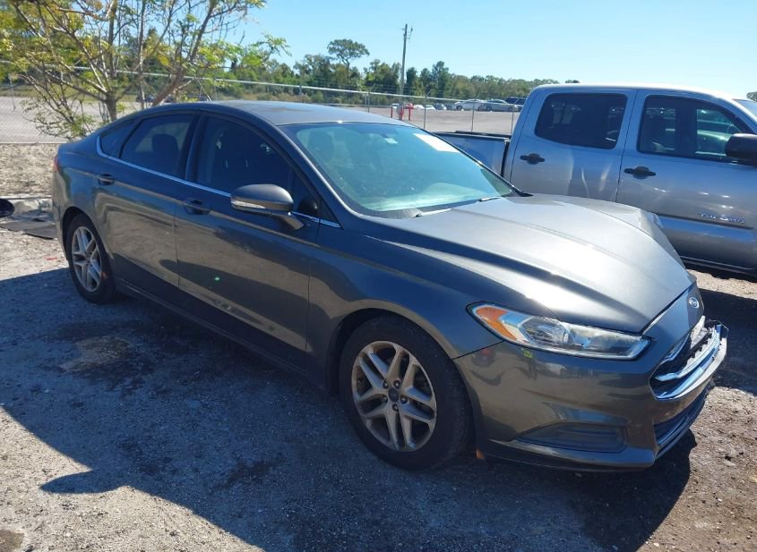 2016 FORD FUSION SE photo