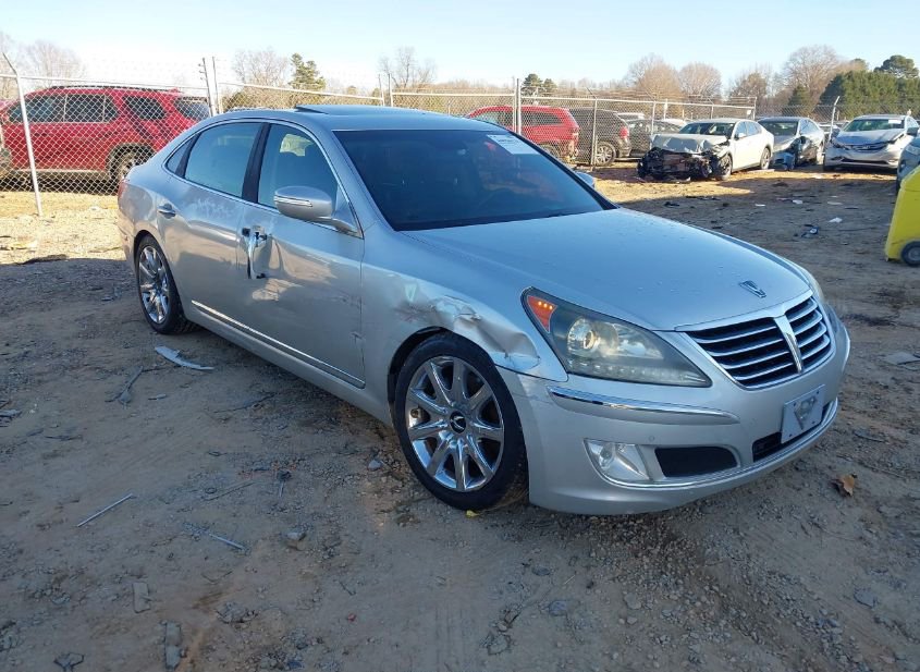 2011 HYUNDAI EQUUS SIGNATURE photo