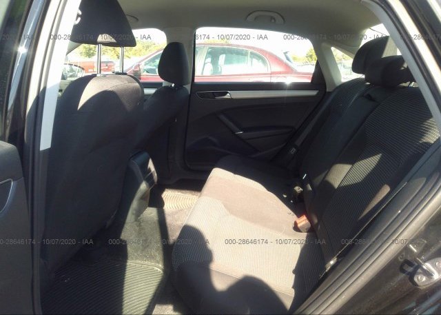 1VWAT7A34GC045557 2016 VOLKSWAGEN PASSAT