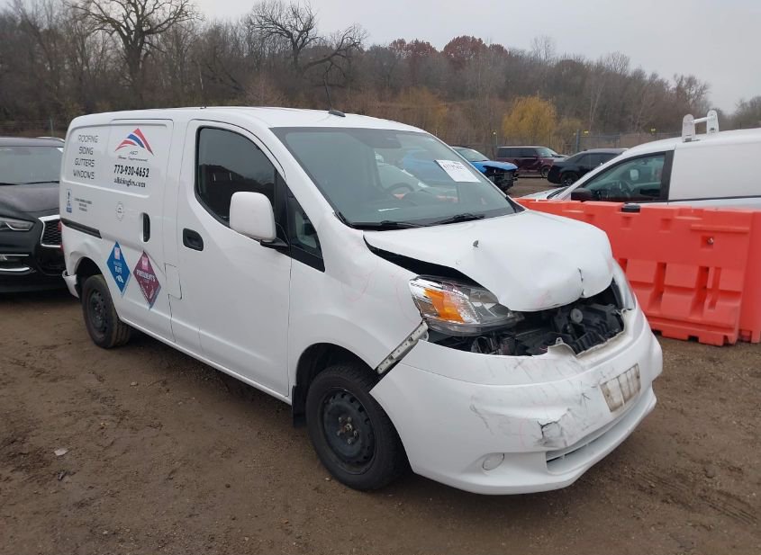 2019 NISSAN NV200 SV photo