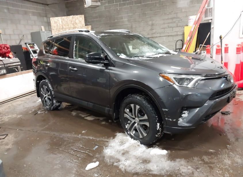2018 TOYOTA RAV4 LE photo