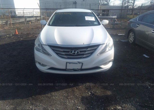5NPEC4AC8BH074673 2011 HYUNDAI SONATA