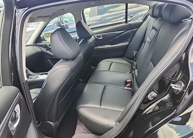 2021 INFINITI Q50(VIN: JN1EV7AP7MM702040