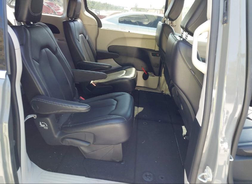 2023 CHRYSLER PACIFICA TOURING L(VIN: 2C4RC1BG7PR580720