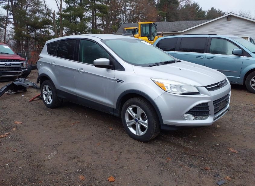 2016 FORD ESCAPE SE photo