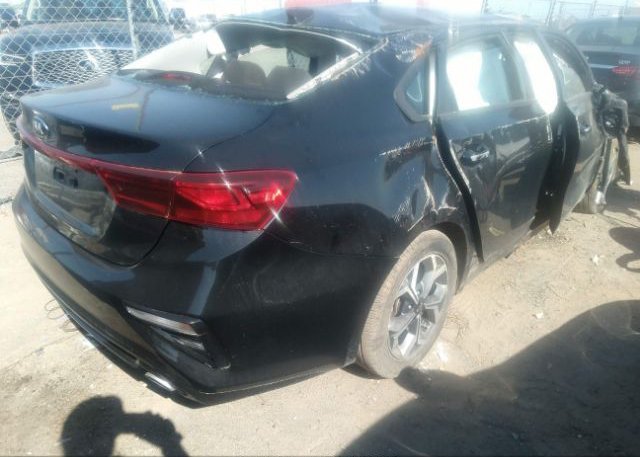 2021 KIA FORTE(VIN: 3KPF24AD7ME267582