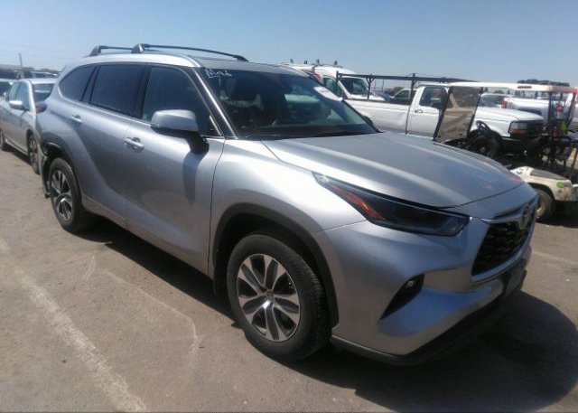 2021 TOYOTA HIGHLANDER (VIN: 5TDGZRBH4MS110113)