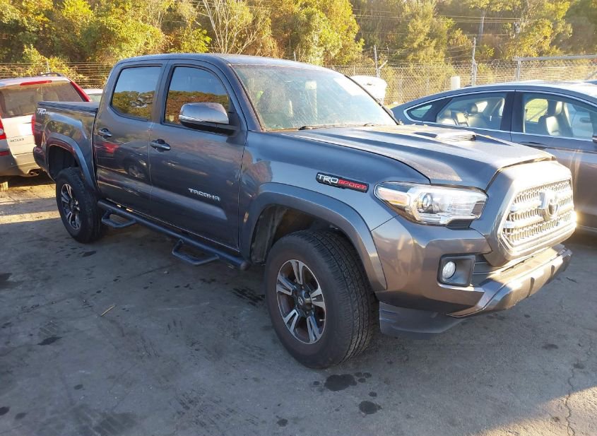 2017 TOYOTA TACOMA TRD SPORT photo