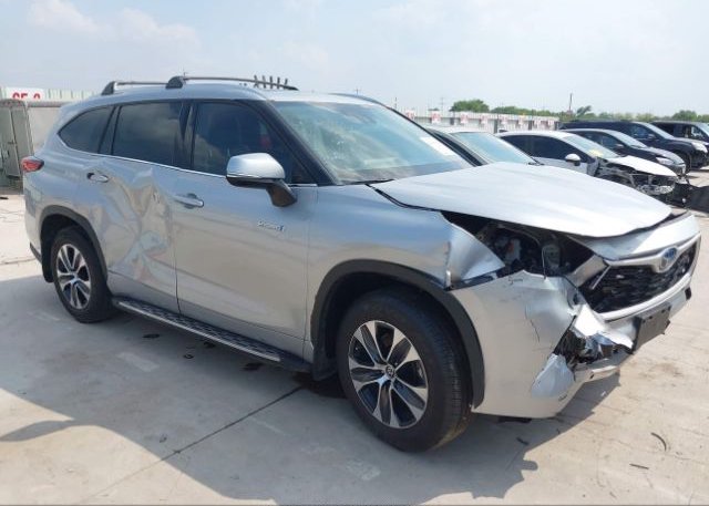 2021 TOYOTA HIGHLANDER (VIN: 5TDGARAH9MS011618)