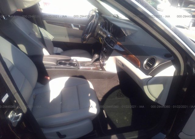 пригнать из сша 2012 MERCEDES-BENZ C-CLASS WDDGF4HB4CA675591