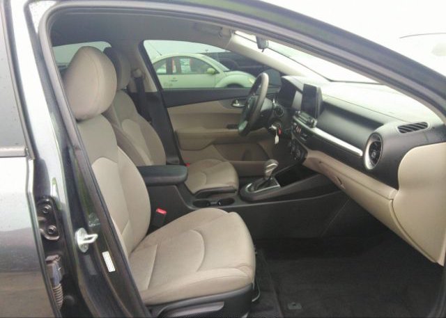 2021 KIA FORTE(VIN: 3KPF24ADXME373556