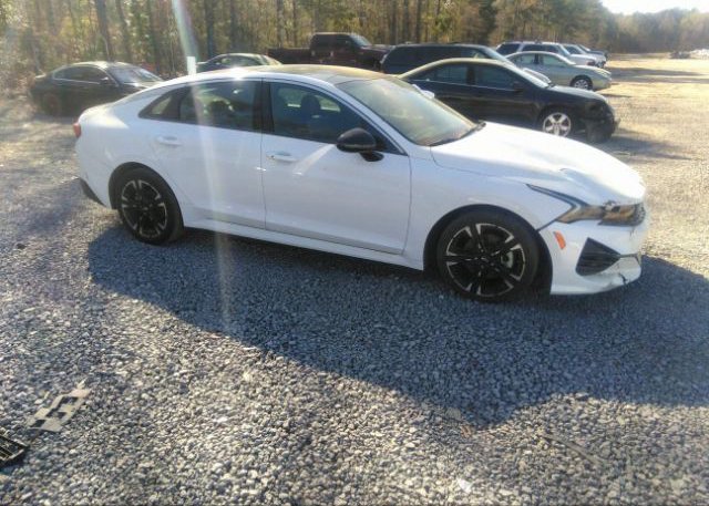 2021 KIA K5 (VIN: 5XXG64J22MG011400)