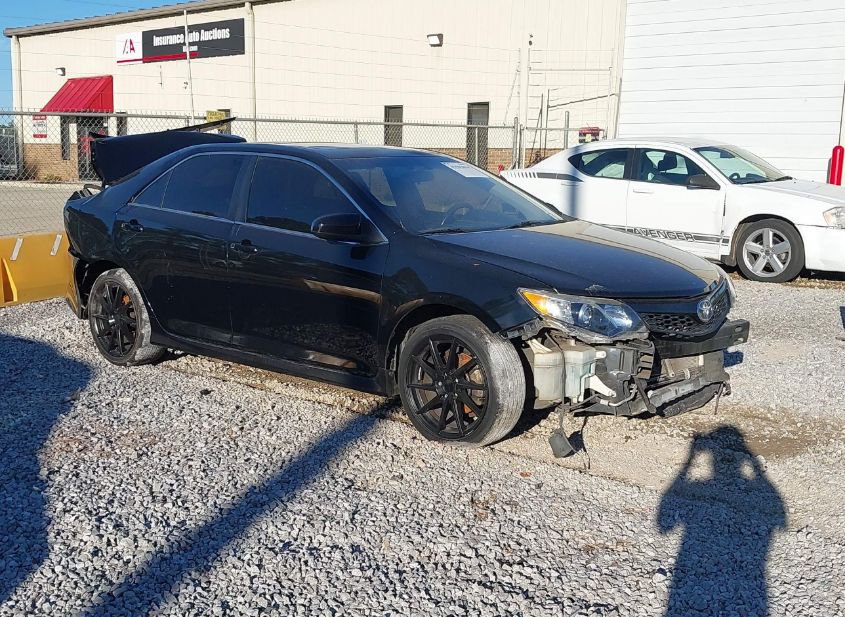 2012 TOYOTA CAMRY SE V6 photo