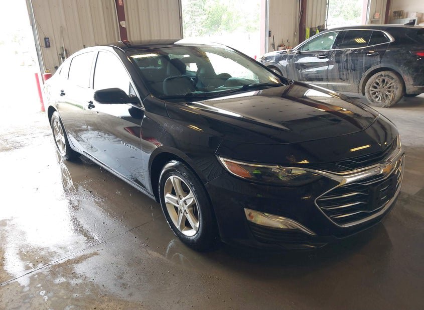 2022 Chevrolet Malibu 1.5L (VIN: 1G1ZC5ST7NF136111)