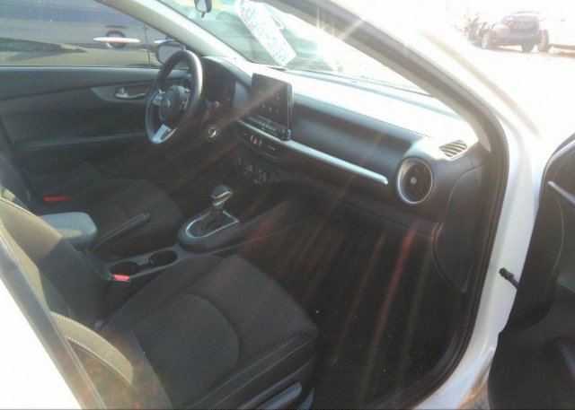 2021 KIA FORTE(VIN: 3KPF24AD1ME346892