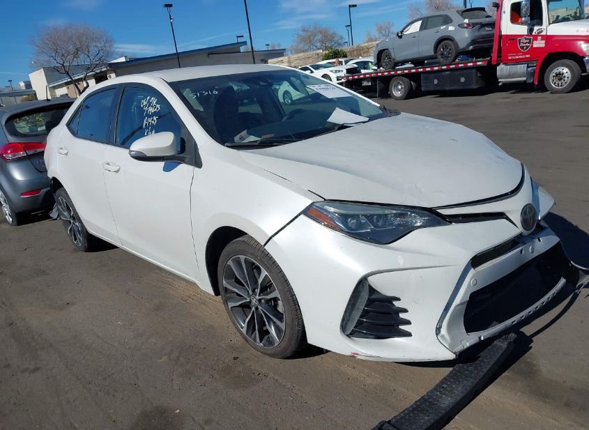 2018 TOYOTA COROLLA SE photo