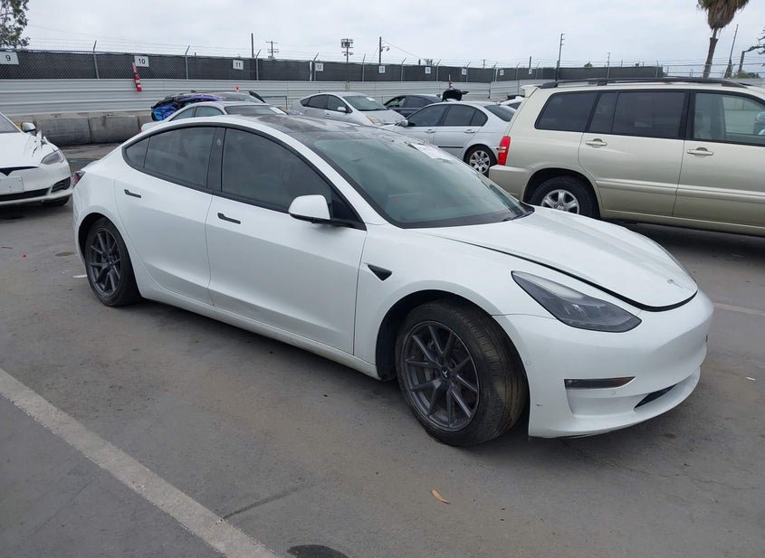 2021 Tesla Model 3 U  U UX photo