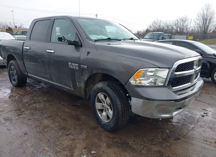 2017 Ram 1500 5.7L photo