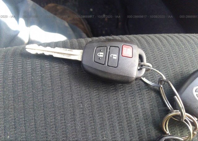 JTMBFREV1HJ139981 2017 TOYOTA RAV4
