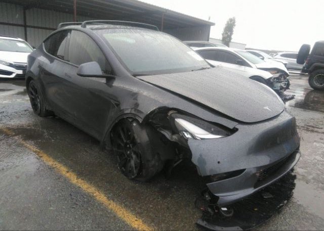 2021 TESLA MODEL Y (VIN: 5YJYGDEE3MF214899)