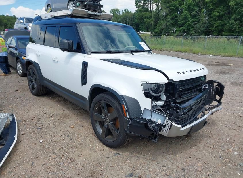 2024 LAND ROVER DEFENDER 110 P300 photo