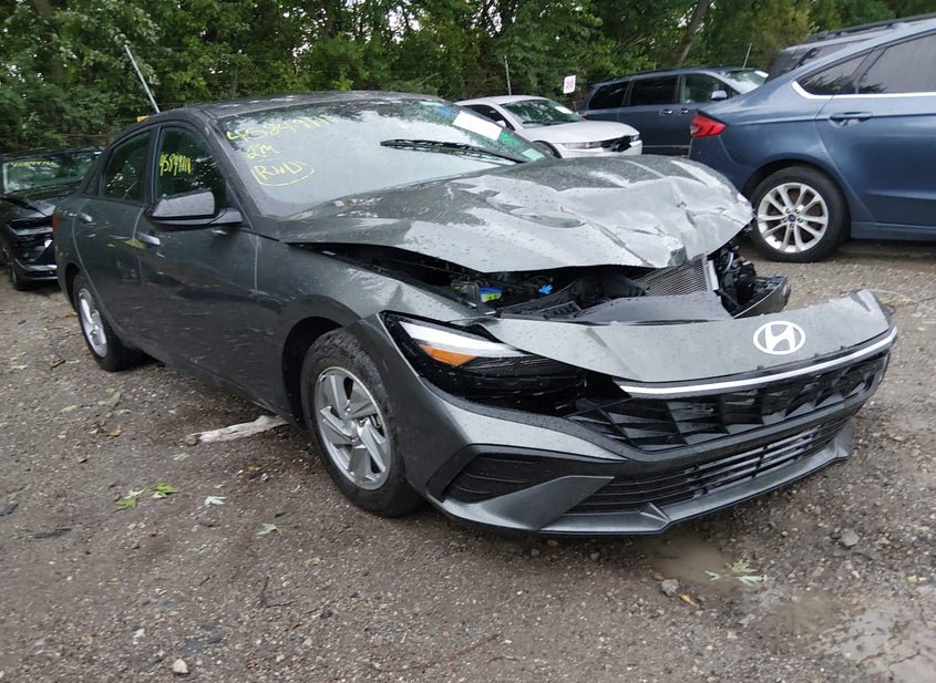 2026 Hyundai Elantra 2.0L I-4 DOHC, VVT, REGUL photo